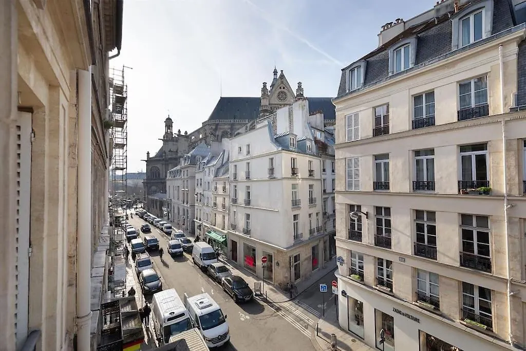 Angers - 1 Chambre Et Balcon Aux Halles Paris 0*,